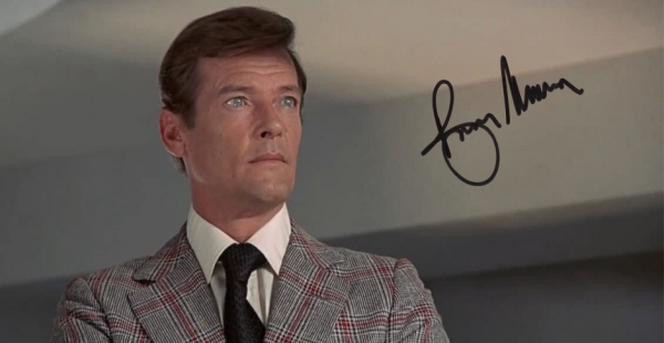 Roger Moore: I was always firmly with my feet on the ground and never forgot my roots.